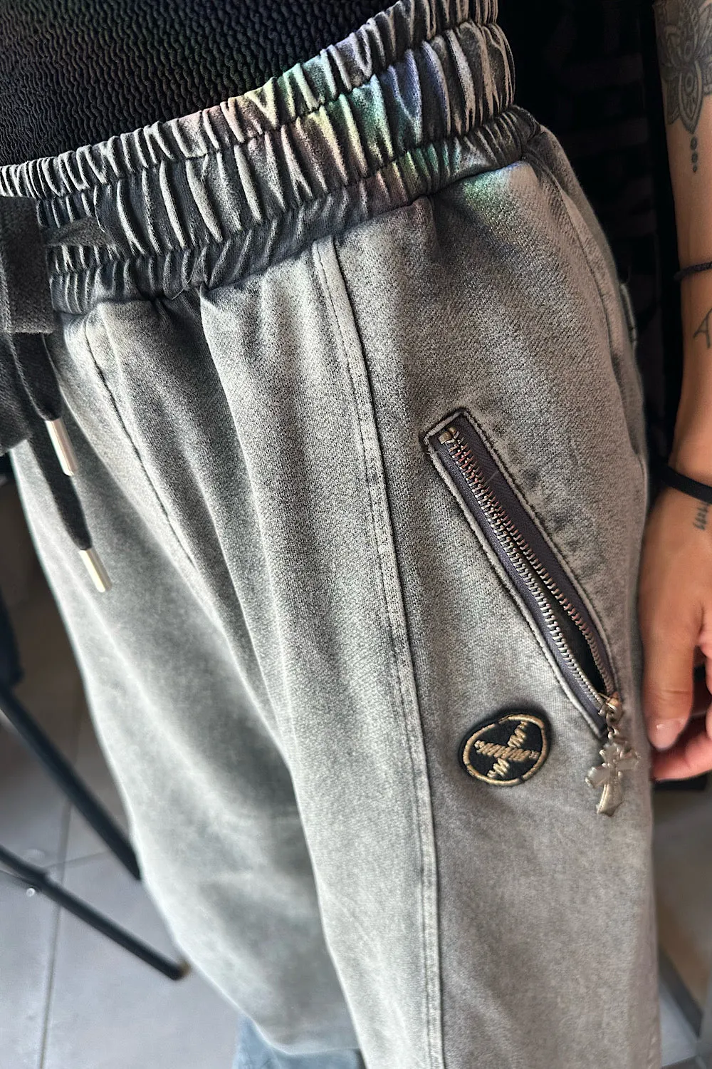 BLK CAPS  TROUSERS 021
