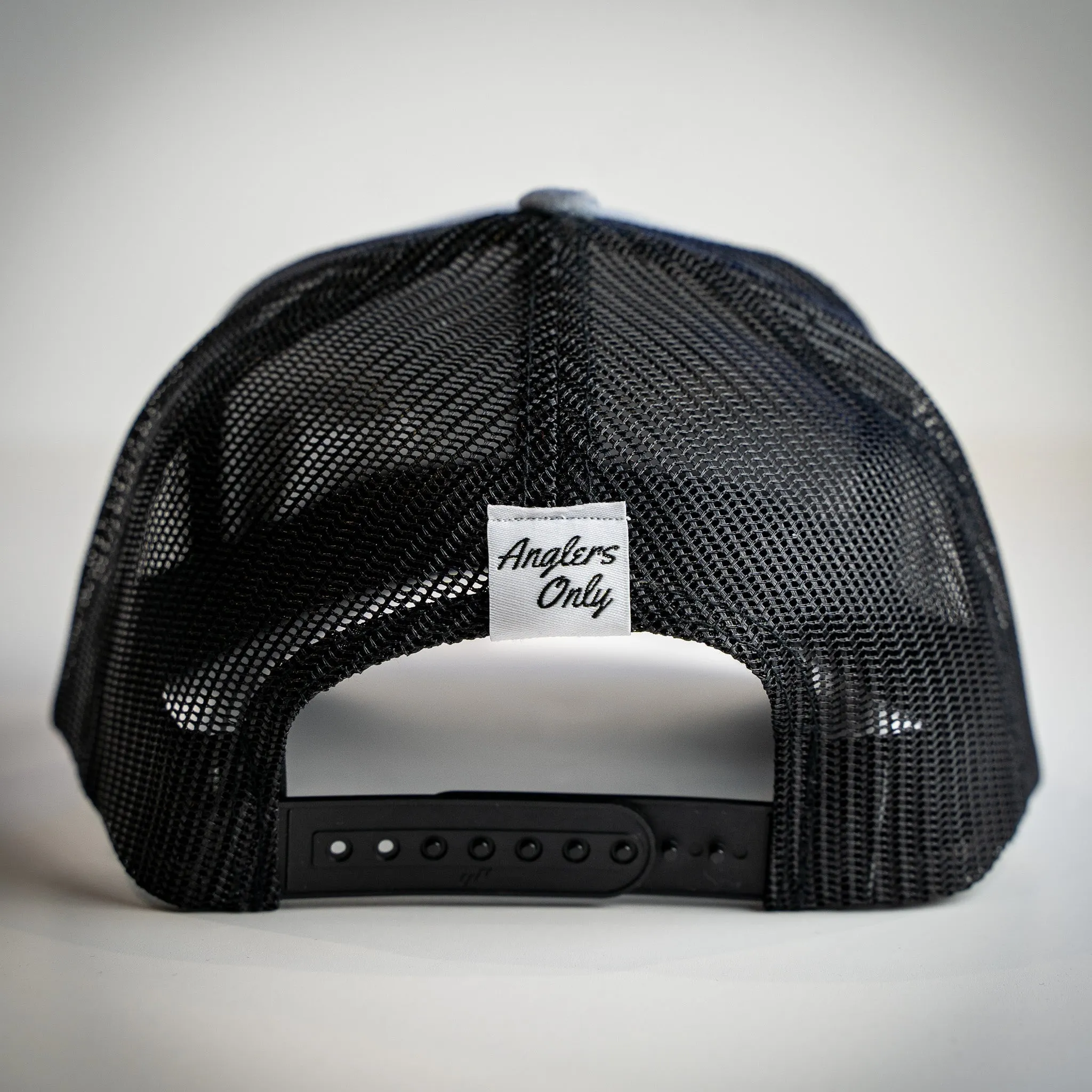 'Fin Up Shield' Trucker