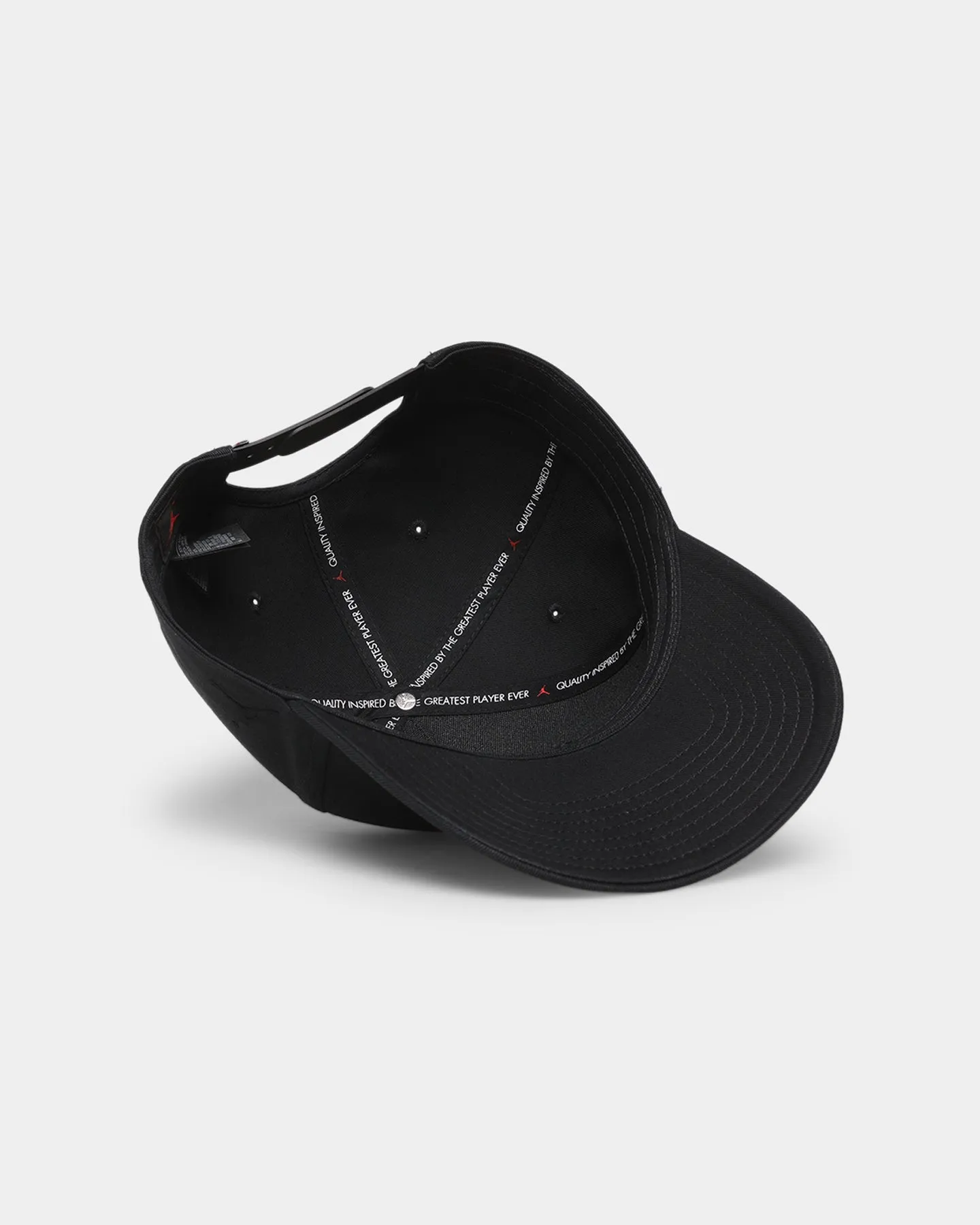 Jordan Flight Essentials Classic 99 Snapback Black/Uni Red