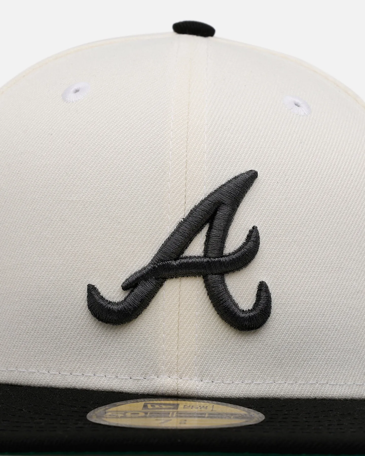 New Era Atlanta Braves 'Chrome Black Metallic' 59FIFTY Fitted Chrome/Black