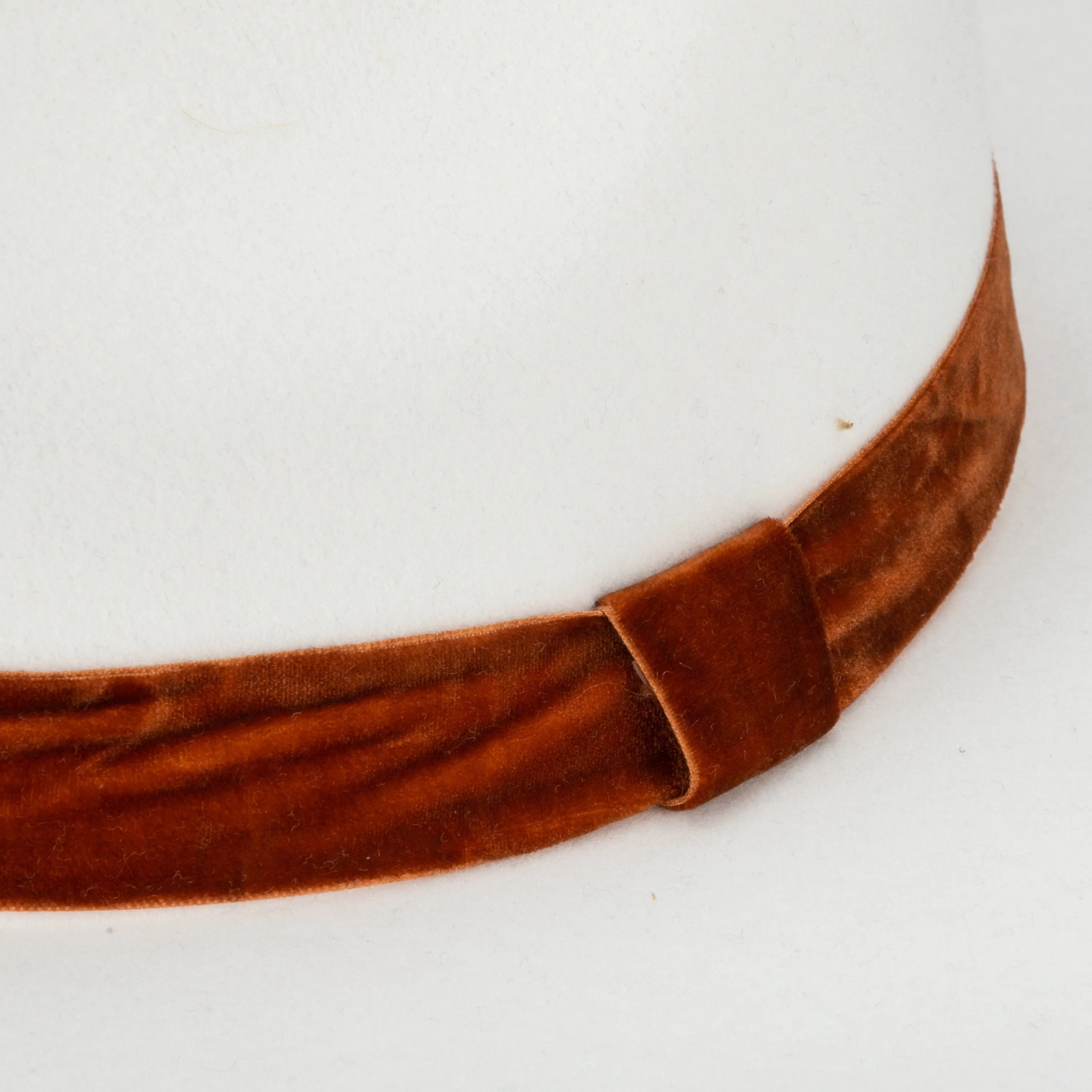 Women's Faux Felt Fedora W/ Velvet Band