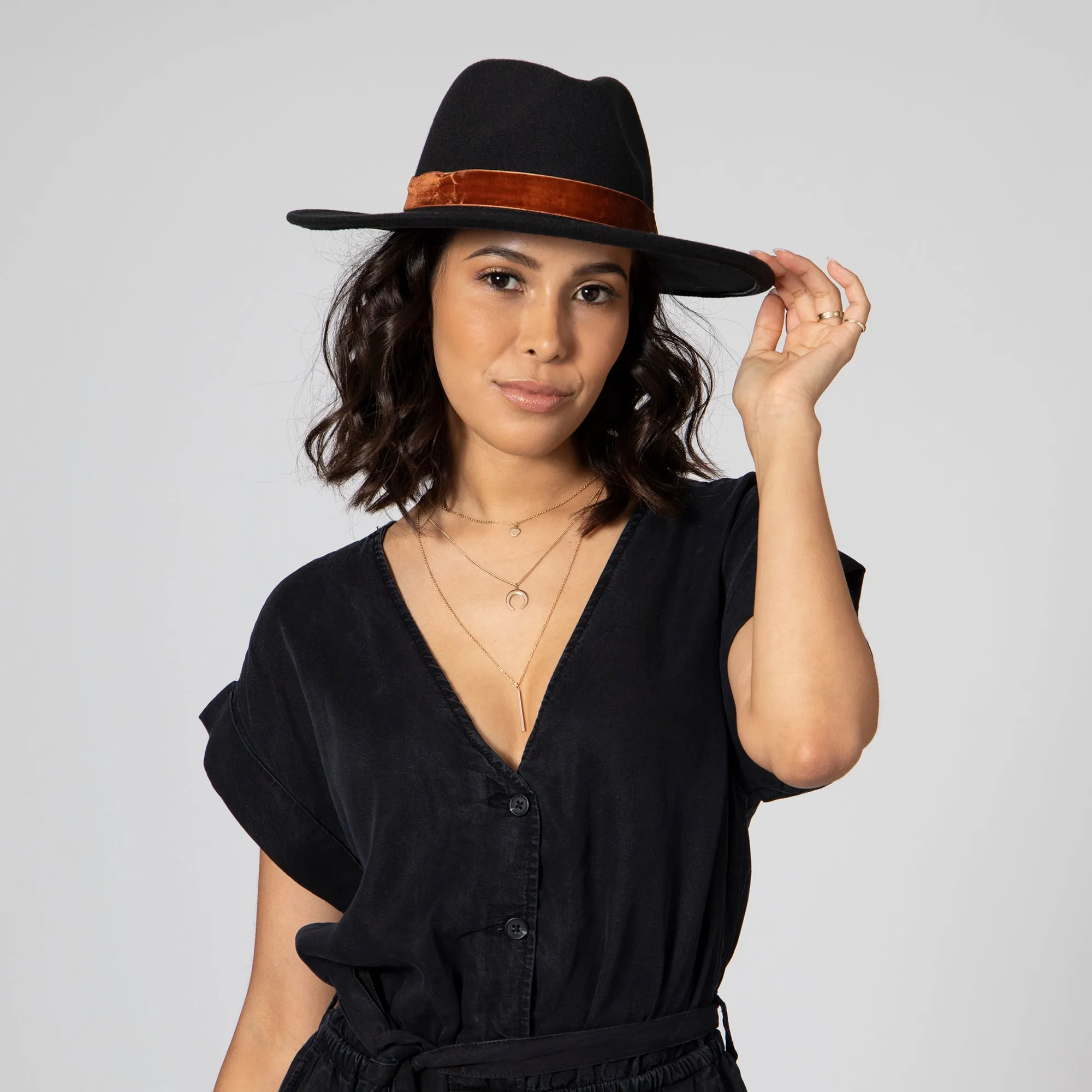 Women's Faux Felt Fedora W/ Velvet Band