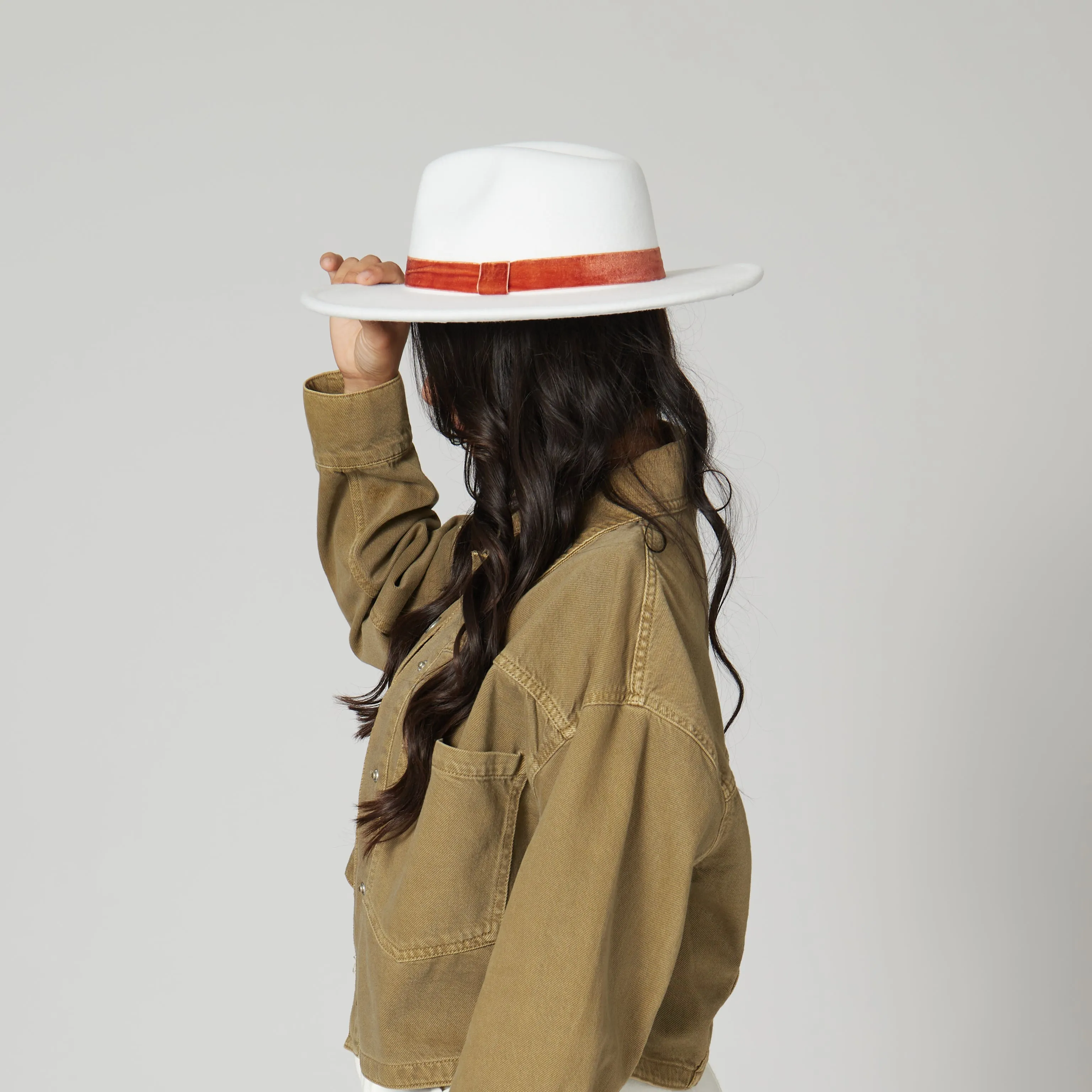 Women's Faux Felt Fedora W/ Velvet Band